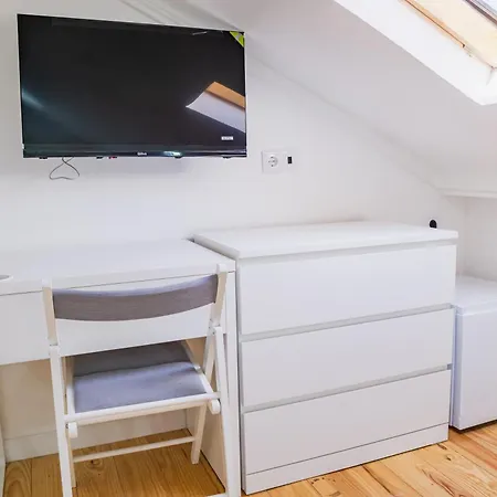 Quarto em Acomodações Particulares - Arroios Praça Do Chile Lisboa
