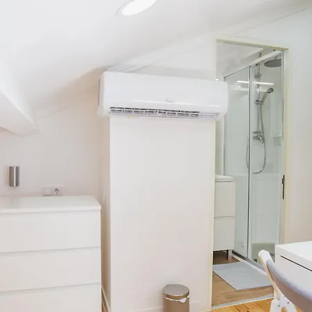 - Arroios Praca Do Chile